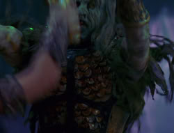 extant_XenaWarriorPrincess_6x02-TheHauntingOfAmphipolis_02494
