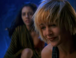 extant_XenaWarriorPrincess_6x02-TheHauntingOfAmphipolis_02560