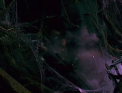 extant_XenaWarriorPrincess_6x02-TheHauntingOfAmphipolis_02616
