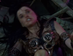 extant_XenaWarriorPrincess_6x02-TheHauntingOfAmphipolis_02618