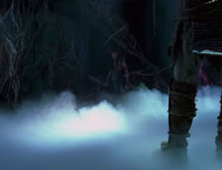 extant_XenaWarriorPrincess_6x02-TheHauntingOfAmphipolis_02640