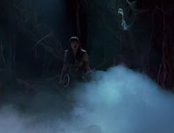 extant_XenaWarriorPrincess_6x02-TheHauntingOfAmphipolis_02708