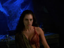 extant_XenaWarriorPrincess_6x02-TheHauntingOfAmphipolis_02721