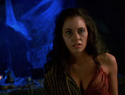 extant_XenaWarriorPrincess_6x02-TheHauntingOfAmphipolis_02745