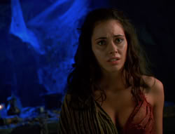 extant_XenaWarriorPrincess_6x02-TheHauntingOfAmphipolis_02754