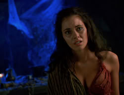 extant_XenaWarriorPrincess_6x02-TheHauntingOfAmphipolis_02760