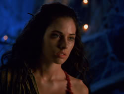 extant_XenaWarriorPrincess_6x02-TheHauntingOfAmphipolis_02869
