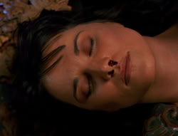 extant_XenaWarriorPrincess_6x02-TheHauntingOfAmphipolis_02937