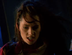 extant_XenaWarriorPrincess_6x02-TheHauntingOfAmphipolis_02945
