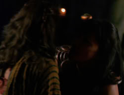 extant_XenaWarriorPrincess_6x02-TheHauntingOfAmphipolis_03035