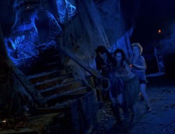 extant_XenaWarriorPrincess_6x02-TheHauntingOfAmphipolis_03069
