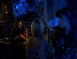 extant_XenaWarriorPrincess_6x02-TheHauntingOfAmphipolis_03171