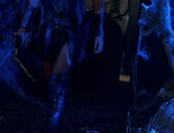 extant_XenaWarriorPrincess_6x02-TheHauntingOfAmphipolis_03213