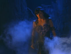 extant_XenaWarriorPrincess_6x02-TheHauntingOfAmphipolis_03220
