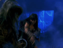 extant_XenaWarriorPrincess_6x02-TheHauntingOfAmphipolis_03391