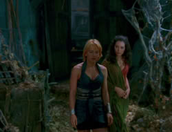 extant_XenaWarriorPrincess_6x02-TheHauntingOfAmphipolis_03626