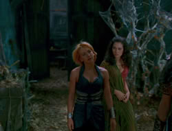 extant_XenaWarriorPrincess_6x02-TheHauntingOfAmphipolis_03627