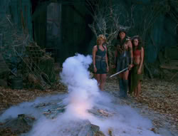 extant_XenaWarriorPrincess_6x02-TheHauntingOfAmphipolis_03648