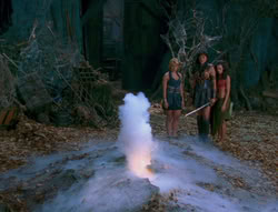 extant_XenaWarriorPrincess_6x02-TheHauntingOfAmphipolis_03652