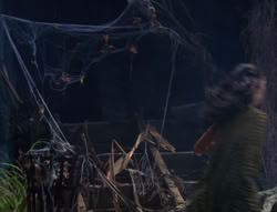 extant_XenaWarriorPrincess_6x03_HeartOfDarkness_00241
