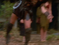 extant_XenaWarriorPrincess_6x03_HeartOfDarkness_00446