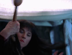 extant_XenaWarriorPrincess_6x03_HeartOfDarkness_01402