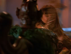 extant_XenaWarriorPrincess_6x03_HeartOfDarkness_03318