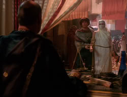 extant_XenaWarriorPrincess_6x04_WhosGurkhan_00810
