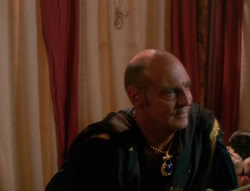 extant_XenaWarriorPrincess_6x04_WhosGurkhan_00836