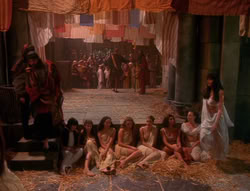 extant_XenaWarriorPrincess_6x04_WhosGurkhan_00991