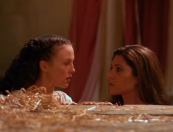 extant_XenaWarriorPrincess_6x04_WhosGurkhan_01107