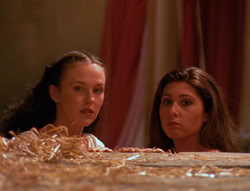 extant_XenaWarriorPrincess_6x04_WhosGurkhan_01176