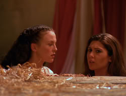 extant_XenaWarriorPrincess_6x04_WhosGurkhan_01217