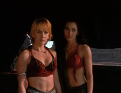 extant_XenaWarriorPrincess_6x04_WhosGurkhan_01292