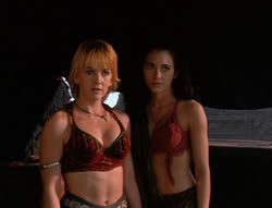 extant_XenaWarriorPrincess_6x04_WhosGurkhan_01295