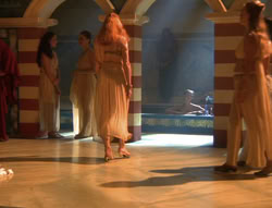 extant_XenaWarriorPrincess_6x04_WhosGurkhan_01388
