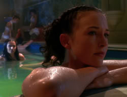 extant_XenaWarriorPrincess_6x04_WhosGurkhan_01500