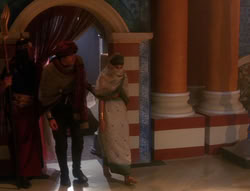 extant_XenaWarriorPrincess_6x04_WhosGurkhan_01700