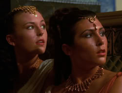 extant_XenaWarriorPrincess_6x04_WhosGurkhan_01766