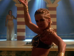 extant_XenaWarriorPrincess_6x04_WhosGurkhan_01901