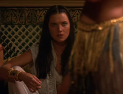 extant_XenaWarriorPrincess_6x04_WhosGurkhan_01910