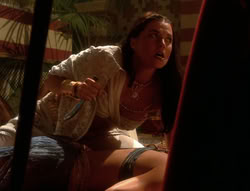 extant_XenaWarriorPrincess_6x04_WhosGurkhan_02012