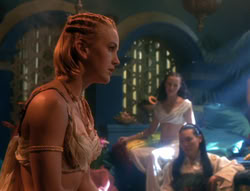 extant_XenaWarriorPrincess_6x04_WhosGurkhan_02100
