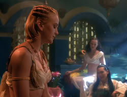 extant_XenaWarriorPrincess_6x04_WhosGurkhan_02104