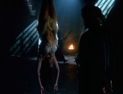 extant_XenaWarriorPrincess_6x04_WhosGurkhan_02252