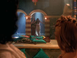 extant_XenaWarriorPrincess_6x04_WhosGurkhan_02393