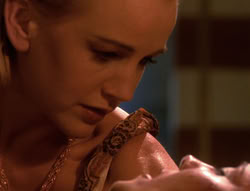 extant_XenaWarriorPrincess_6x04_WhosGurkhan_02439
