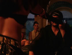 extant_XenaWarriorPrincess_6x04_WhosGurkhan_02725