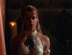 extant_XenaWarriorPrincess_6x04_WhosGurkhan_02819