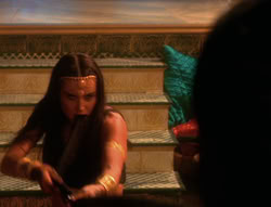 extant_XenaWarriorPrincess_6x04_WhosGurkhan_02827